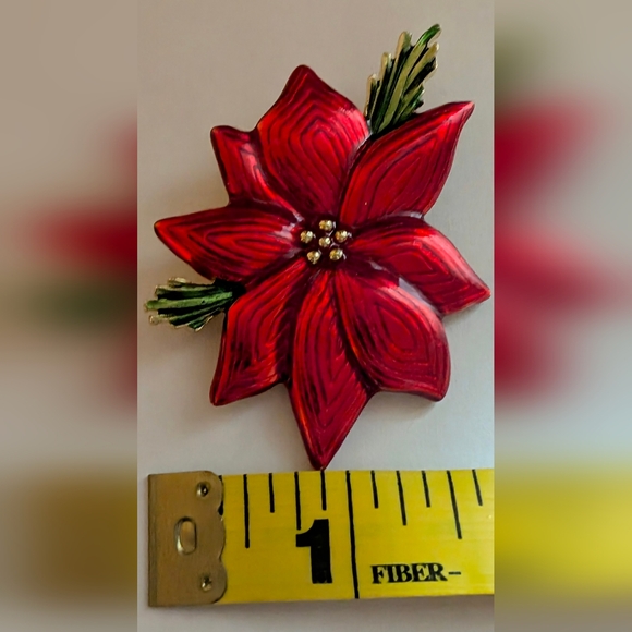 Vintage Danecraft Enamel Poinsettia Brooch - Picture 8 of 11